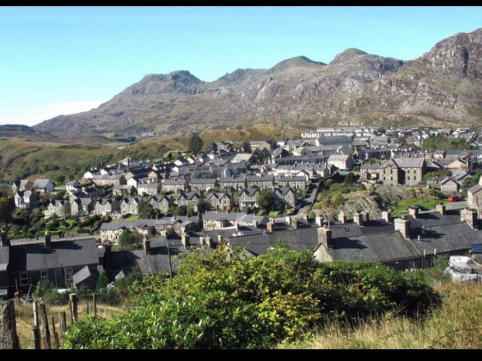 Snowdonia Miners Cottage Блайнай-Фестиньог Екстериор снимка